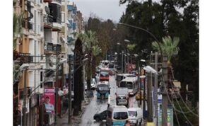 Özmen Caddesi’nde yeni altyapı yağmur sınavını geçti