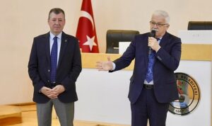 Başkan Deveciler, Çocuklarla Bir Araya Geldi