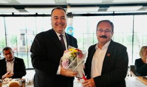 “Manisa’mızın Tüm İlçeleri Hak Ettiği Hizmetleri Alacak”