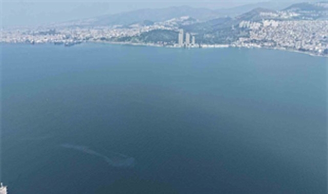 İzmir Körfezi’nde yine dış kaynaklı kirlilik alarmı
