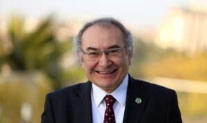 Prof. Dr. Nevzat Tarhan:  “Sıradan şeylerden mutlu olmak, basit ama anlamlı bir yaşam tarzı sürmek, uzun ömrün sırrıdır!”