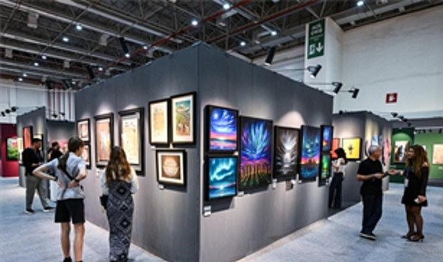 120 galeri, bin 600 sanatçı aynı çatı altında
