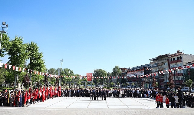 19 Mayıs İnegöl’de Coşkuyla Kutlandı
