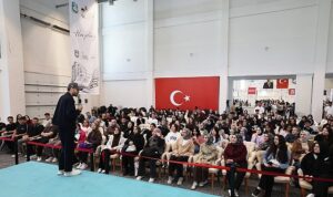 6. Karaman Kitap Günleri’nde Ünlü Yazarlar Okurlarıyla Buluşuyor
