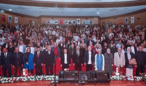 “Ahmet Özhan Konseri ve Söyleşi Programı” Yoğun Katılımla Gerçekleşti