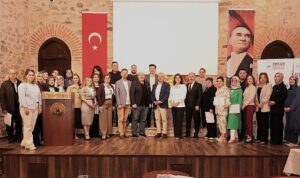 ‘Ana Baba Okulu’ Programını Tamamlayanlar Sertifikalarını Aldı