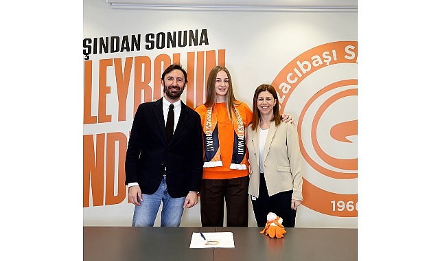 Avrupa’nın Yükselen Smaçörü Aleksandra Uzelac Eczacıbaşı Dynavit Formasıyla