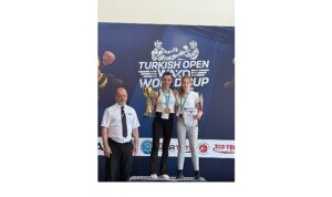 Bağcılar Belediyesi personeli Emine Arslan, Kick Boks Dünya Kupası Şampiyonu oldu