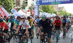 Bursa’da pedallar ‘Daha Fazla Kadın Yarışmacı’ için döndü