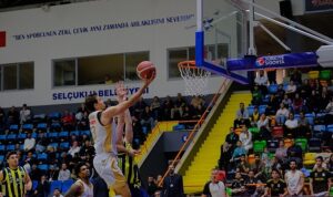 Büyükşehir Adını Yarı Finale Yazdırdı