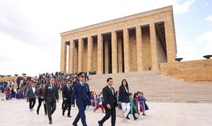 Çankayalı Minikler Atasının Huzurunda