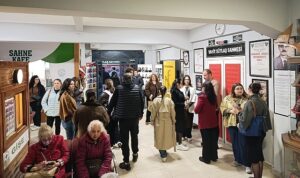 Giresun Sahnesinde İstanbul Rüzgarı: İki Oyun, Binlerce Alkış