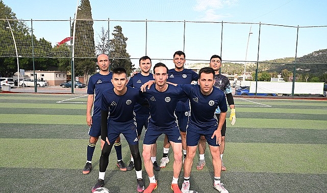 Grand Lig Kurumlar Yarışıyor Futbol Turnuvası’nı “Dostluk” kazandı