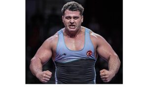 Güreşin efsaneleri Menemen’e geliyor