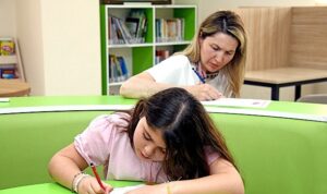 “Hayatımın İlk Kütüphanesi Annem” Anne ve Çocukların Gönüllerine Dokundu