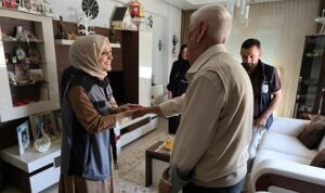 Kartepe’de Gönüllere Dokunan Bayram Ziyareti