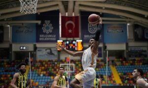 Konya Büyükşehir Play-Off Çeyrek Finalinde Avantajı Kaptı