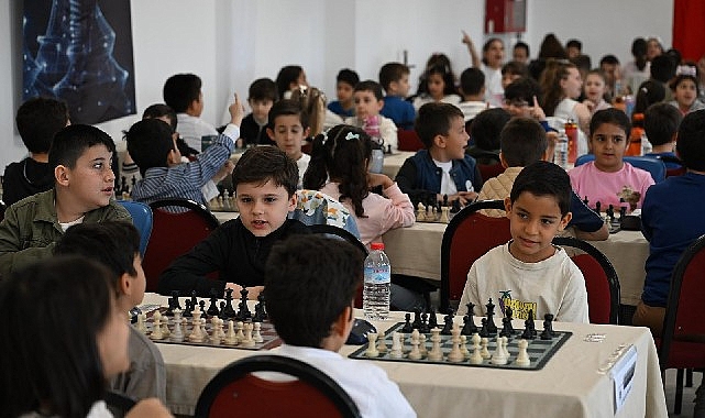 Minik Satranççılar Şah Mat Yolculuğunda Buluştu
