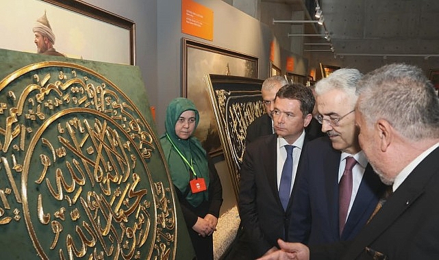 “Mukaddes Emanetler Sergisi” Osmangazi’de Ziyaretçilerini Ağırlıyor