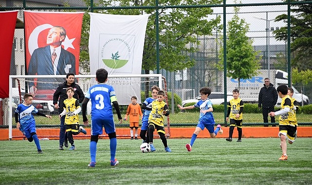 Osmangazi’de Çocuklar Sahada Buluştu