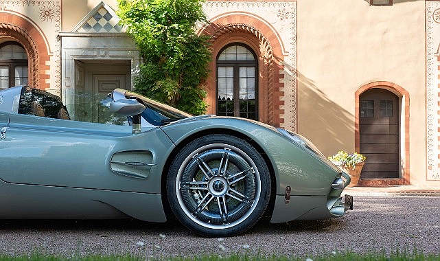 Pirelli, Cyber Tyre ile Yollarda: Pagani Utopia Roadster ile 1.500 Kilometrelik Sürüş