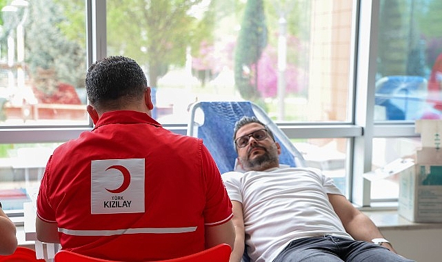 Selçuklu Belediyesi Kızılay’a Destek Olmayı Sürdürüyor