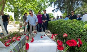 22 yıl sonra aynı saygı ve özlem