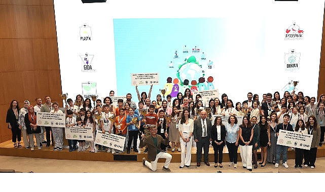 35 Binden Fazla Öğrenciye Ulaşan Doğa Öncüleri Programı’nda Gençler Projelerini Paylaştı