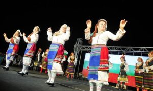 6 Ülkeden 18 Halk Dansları Ekibi, 750 Dansçı Ayvalık’ta Kültür Köprüsü Kurdu