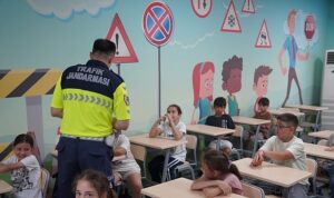 7 bin 530 öğrenci Büyükşehir’le kuralları öğrendi