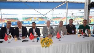 Alanya, dünya plaj voleybolunun merkezi oluyor   “Mükemmeliyet Merkezi” imzaları atıldı