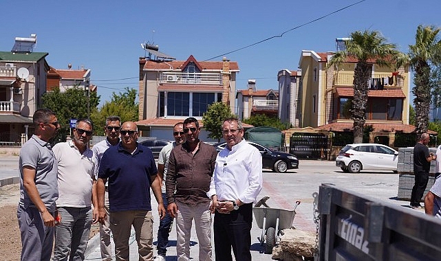 Ayvalık’ta Yol Seferberliği Sürüyor