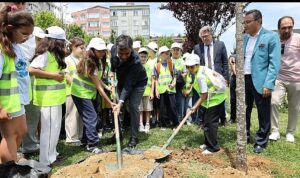 Bağcıların çocuklarından “Sıfır Atık” gösterisi