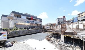 Başkan Büyükakın, Kent Meydanı projesini inceledi