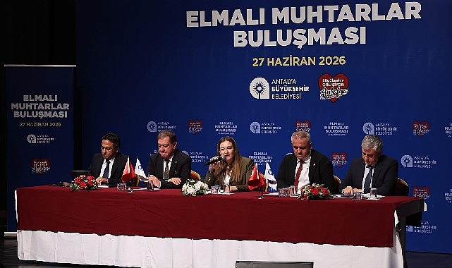Başkan Vekili Büşra Özdemir Elmalı’da muhtarlarla buluştu