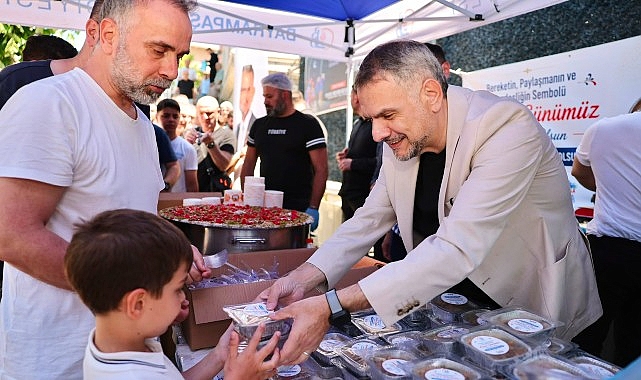 Başkan Vekili İbrahim Akın’dan vatandaşlara aşure ikramı