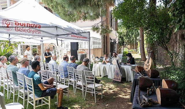 Bornova’da çalgı yapımının büyüsü yaşandı
