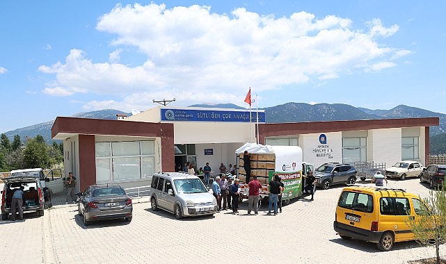 Büyükşehir’den Antalya’nın dört bir yanına arı kovanı desteği