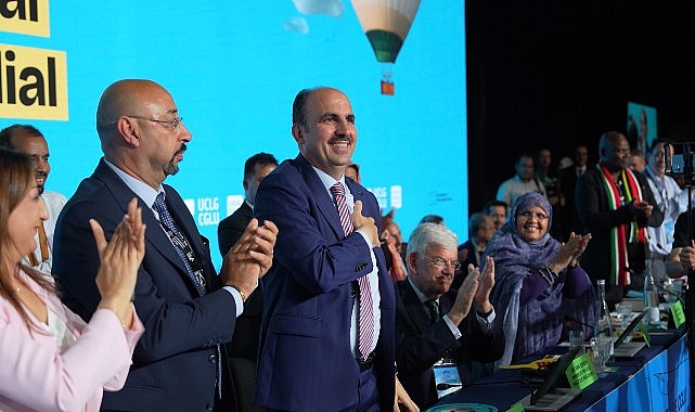 Cumhurbaşkanı Erdoğan Dünya Belediyeler Birliği Başkanlığı İçin Başkan Altay’ı Telefonla Tebrik Etti  Başkan Altay: “Sayın Cumhurbaşkanımızın Yerel Yönetimler ve Dış Politikadaki Vizyonunu UCLG’de Sürdüreceğiz”