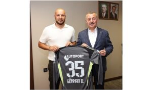 Formasını Büyükakın’a hediye etti, helallik istedi