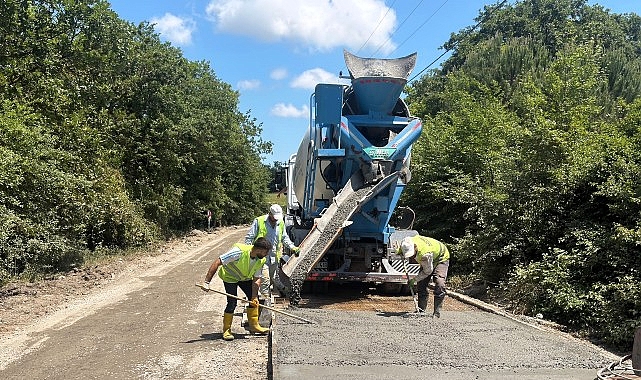 Gebze Duraklı’da beton yol onarılıyor