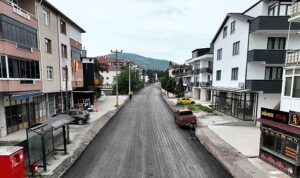 Gölcük Adnan Menderes Caddesi’nde yoğun tempo