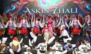 İnegöl Belediyesi Halk Dansları Topluluğu Yaza Merhaba Dedi