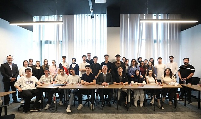 İnegöl Belediyesi’nden 330 Öğrenciye Sınav Öncesi Rehberlik Desteği