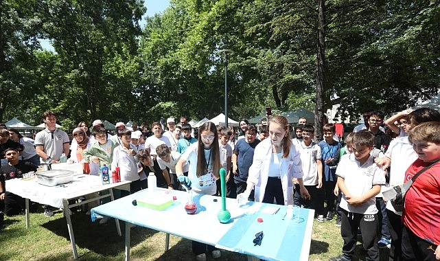 İnegöl’de Tübitak 4006-C Bilim Festivali Gerçekleştirildi