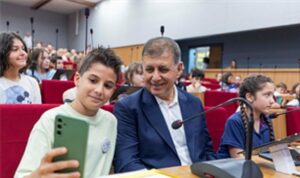 İzmir Çocuk Meclisi bir yıllık çalışma dönemini tamamladı