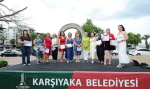 Karşıyaka’nın kurs merkezlerine yıl sonu şenliği