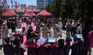 Keçiören Belediyesi Çocuk Gelişim Merkezlerinde Mezuniyet Coşkusu