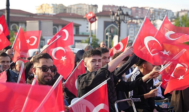 Keçiören’de Millî Heyecan Dev Ekranda Yaşandı