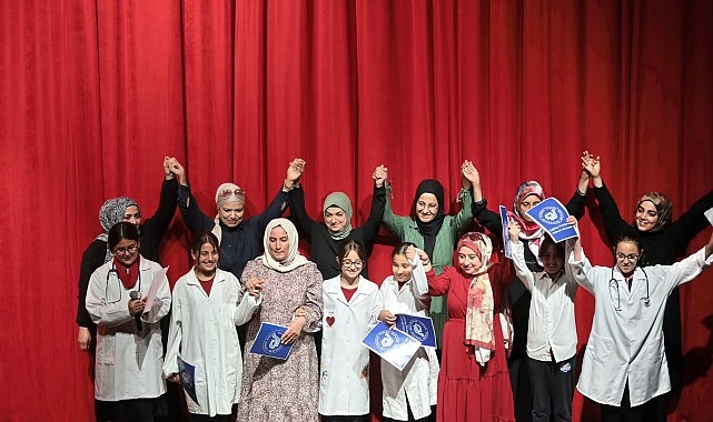 Konaklı çocuklar yıl sonu coşkusunu Başkan Mutlu’yla paylaştı
